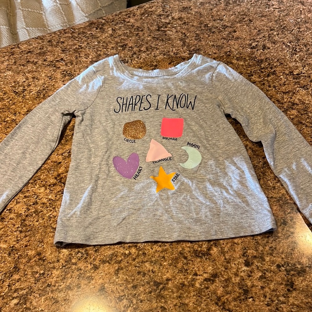 Girls pullover top